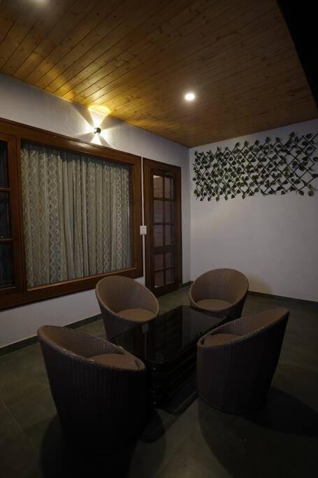 The Cerro Rico - 3 Bhk Modern Villa Kasauli Exteriér fotografie